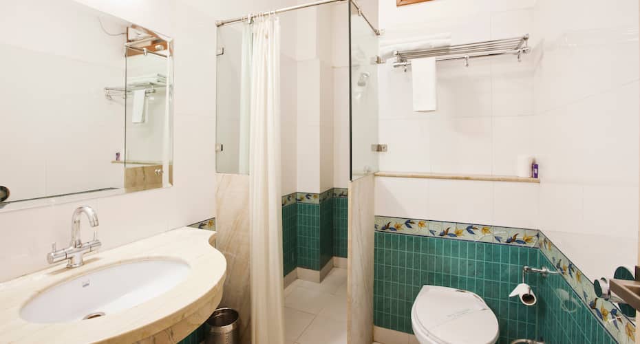 Hotel Kanha International, Kanpur 3